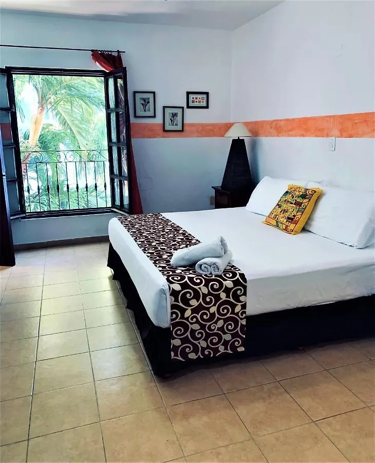 Hotel Casa De Las Flores Playa del Carmen 3*,